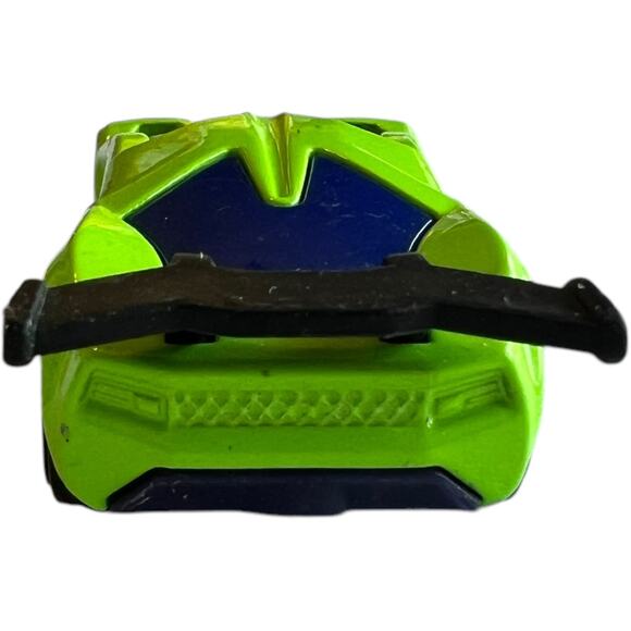 Hot Wheels Green Sports Car with Blue Rims & Spoiler (2005)  Collectible Vehicle - Picture 4 of 7